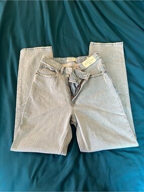 Abercrombie 90s Straight Ultra High Rise Jeans